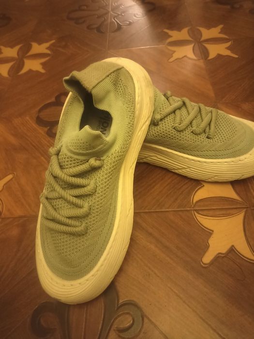 Кроссовки мужские