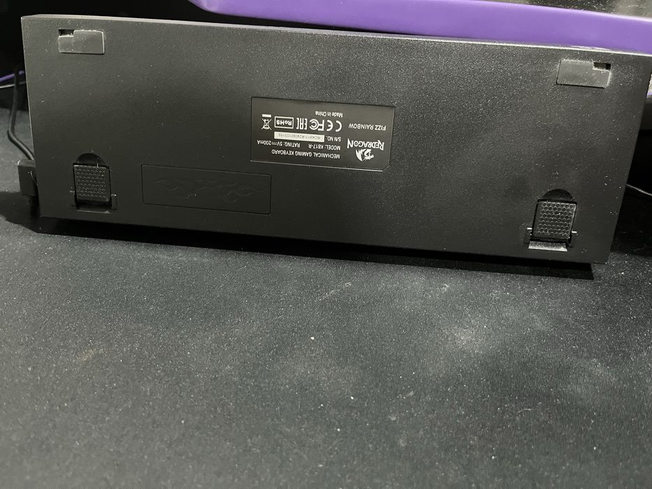 Продам игровую клавиатуру Redragon Fizz 70671