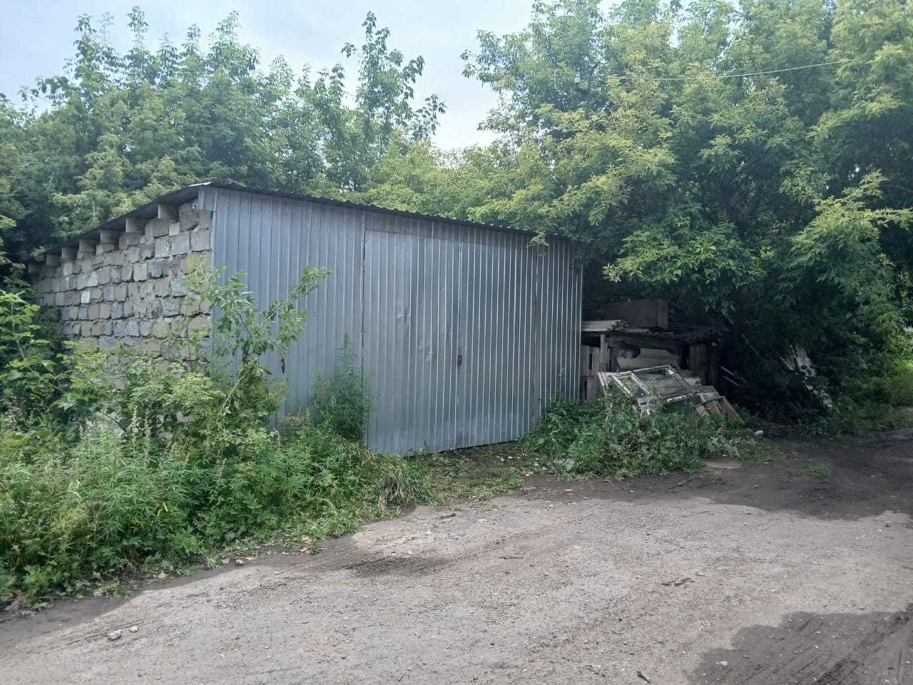 Продам гараж с оформленным земельным участком в центре с.Айет