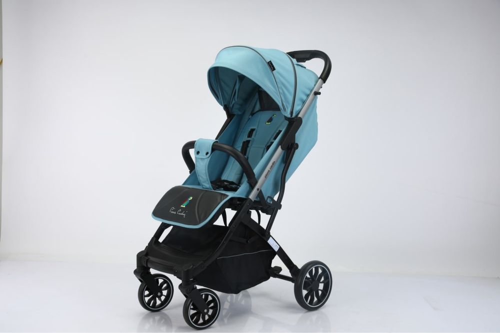 Прогулочная детская коляска чемодан