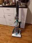 Vând aspirator vertical Vax Power