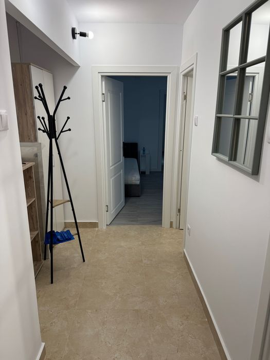 Chirie, renovat recent, podu ros