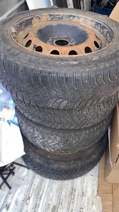 185 60 15 Good Year UltraGrip M+S iarna