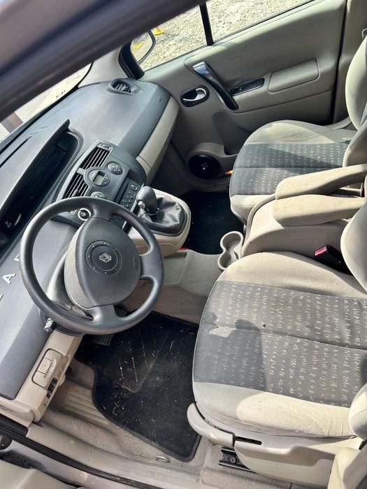 Vând Renault scenic 1.6 16v 2005 benzină.mașina este adusă din belgia