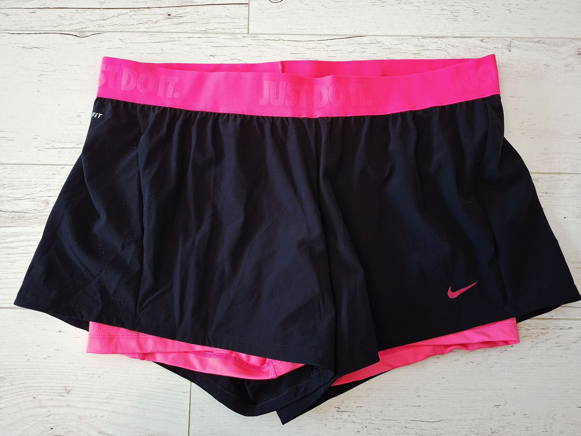 Nike-Ориг. Дамски шорти и клин 2в1