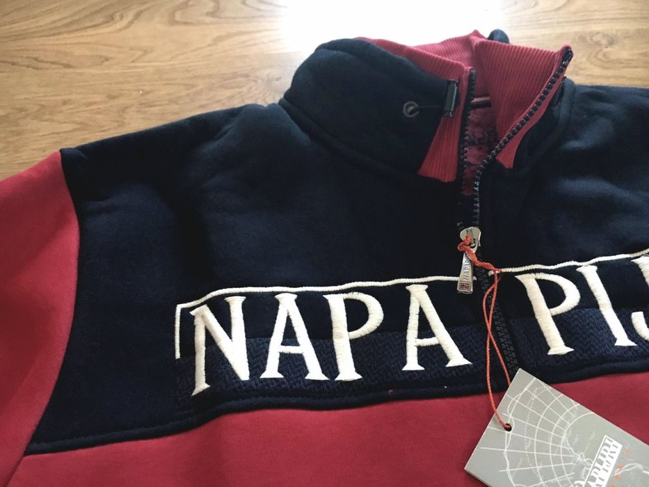 Napapijri дебел суичър размер L