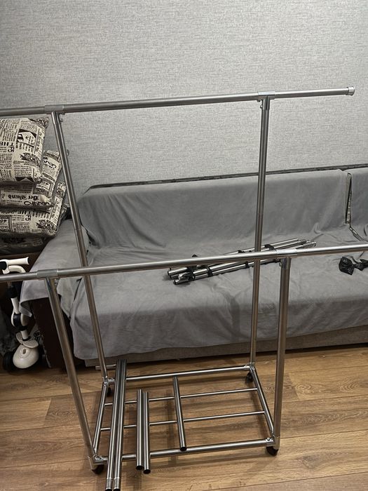 Гардеробная стойка