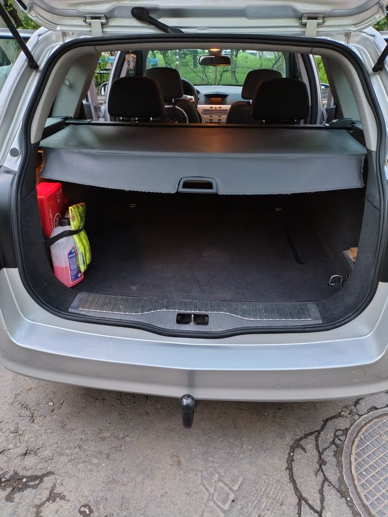 Vând Opel Astra H