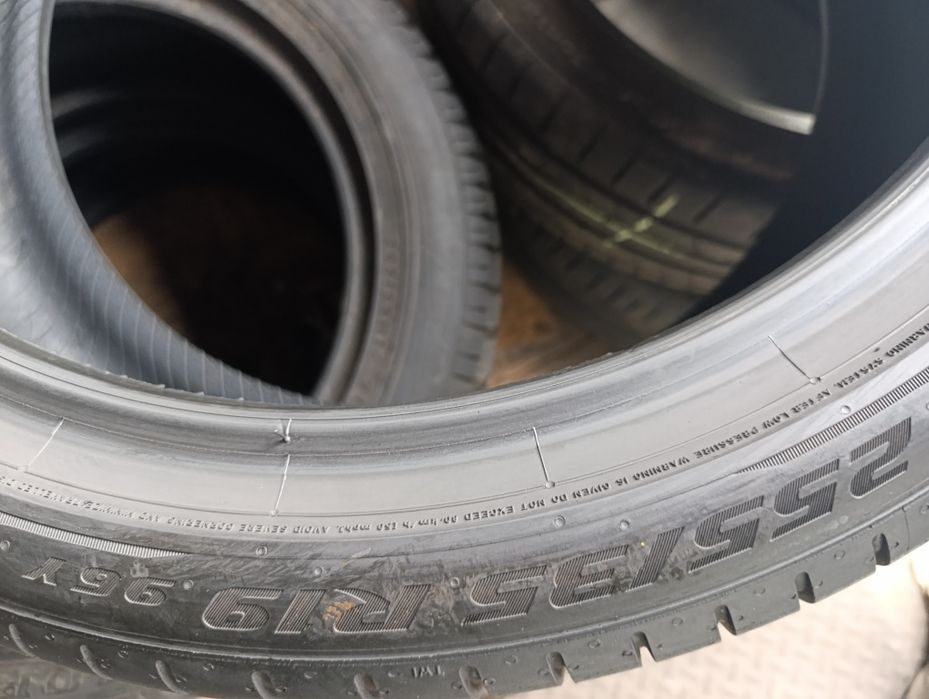 Anvelope de vara 255 35 19 Pirelli Runflat dot 2022