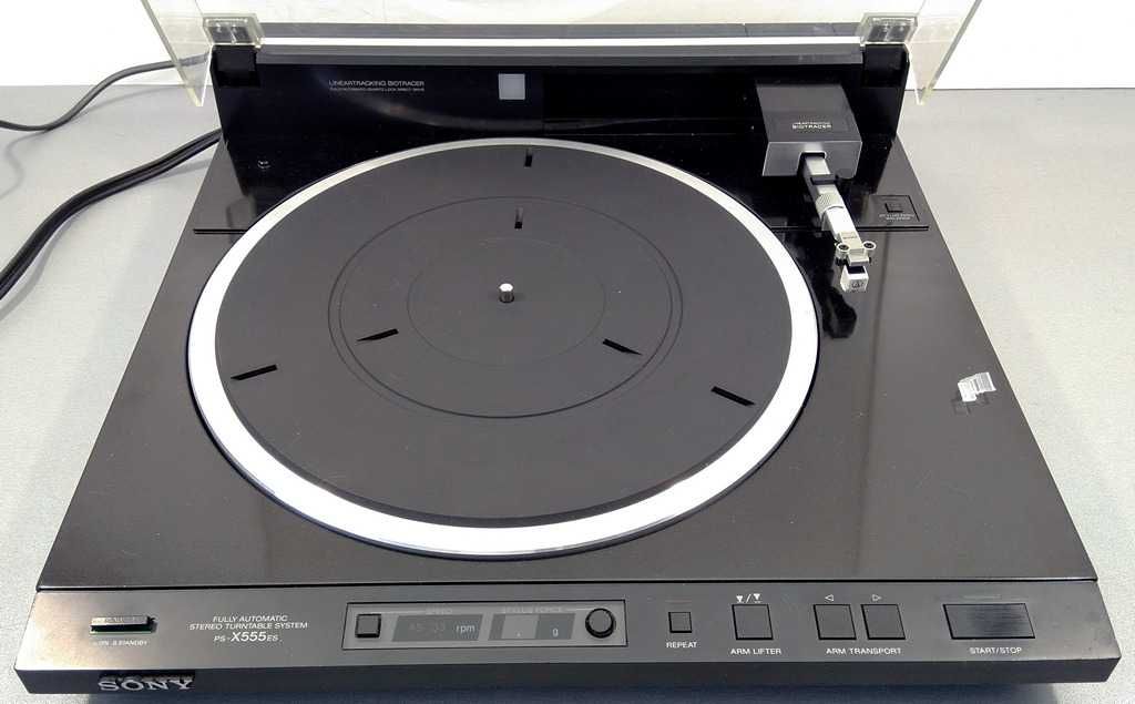 Продавам автоматичен грамофон Sony PS-X555ES N2
