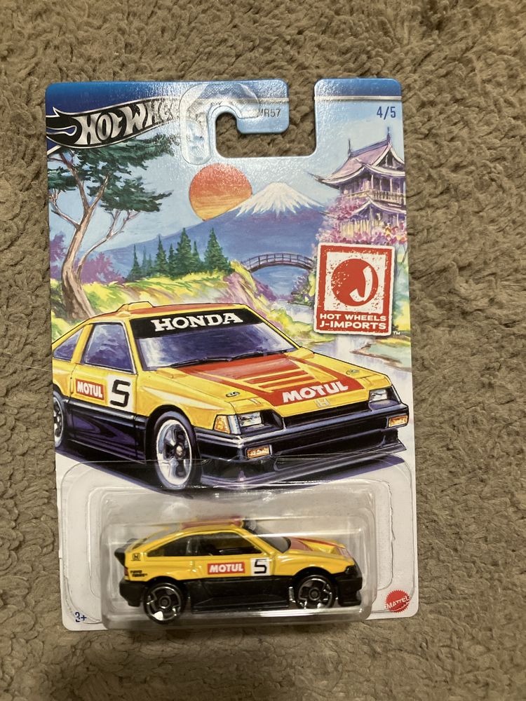 Продавам колички Hot wheels J-Imports set