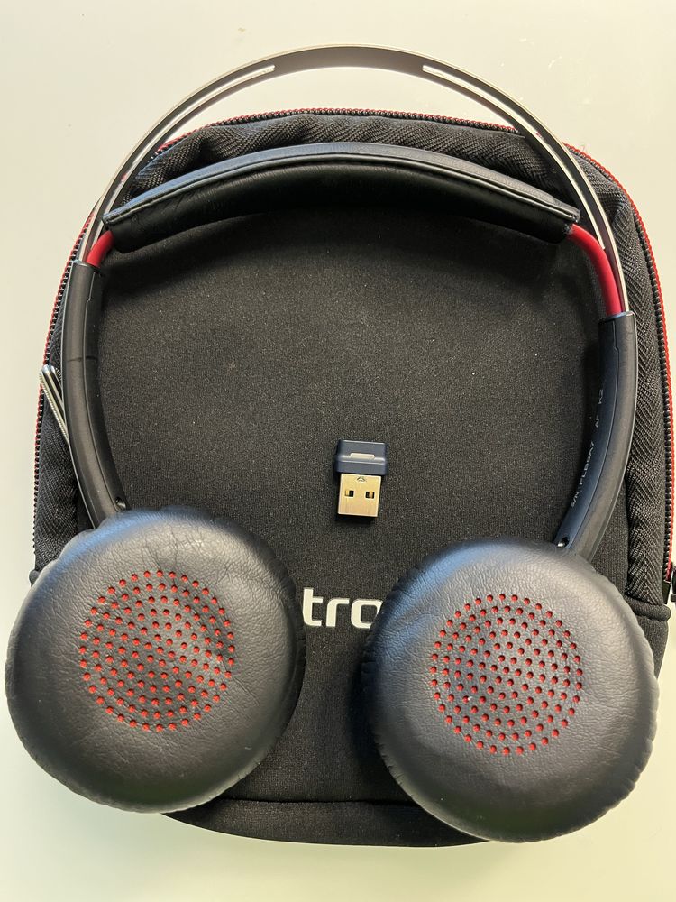 Plantronics headset B825