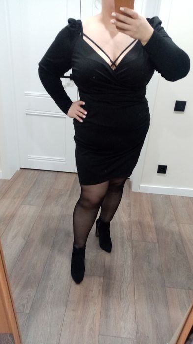 Чёрное платье (в отличном состоянии)