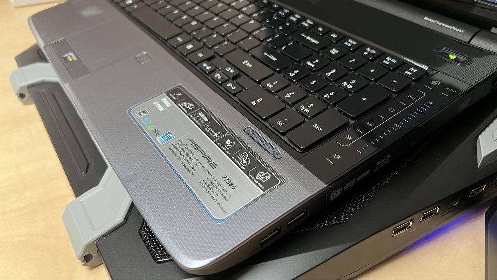 Laptop Acer Aspire 7738 17.3” LG LED Intel nVIDIA WD SSD