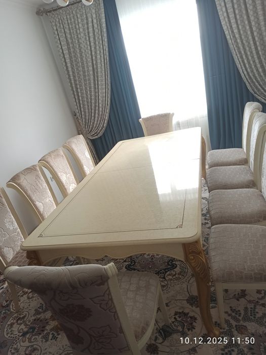 Продам стол со стульями