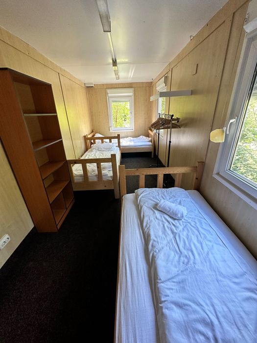 Cazare muncitori /45 ron persoana / chirie medias