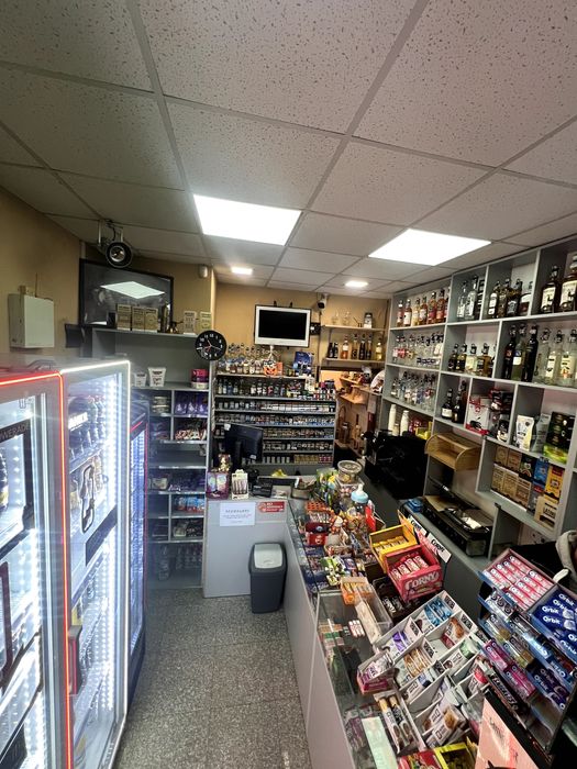 Продава се разработен магазин в кв. Западен Парк