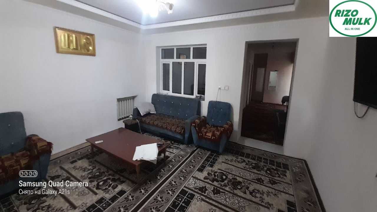 Назарбекда 5 хонали квартира сотилади. NR494/103
