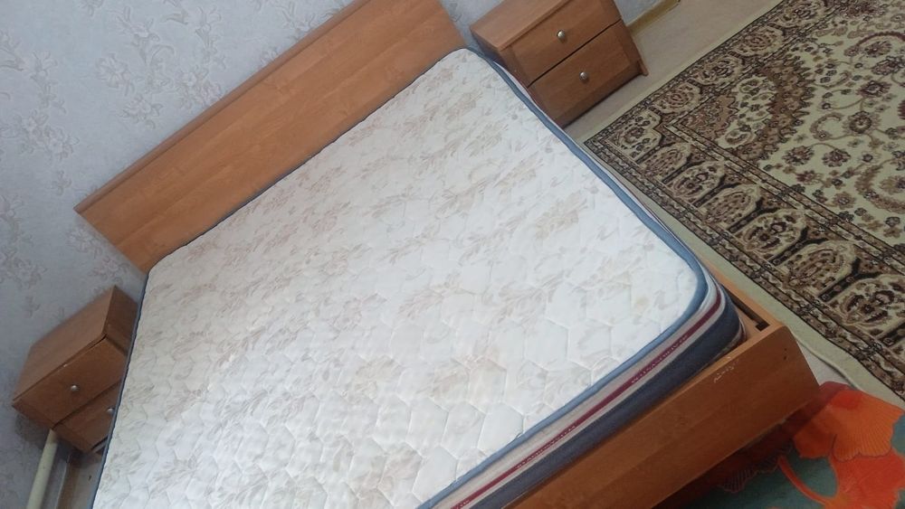 Спальный кровать