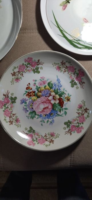 Продам блюда 3 штуки