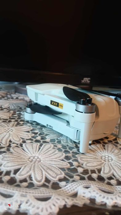 Продавам Дрон ЕХ5