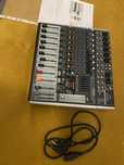 Mixer behringher nou 12222usb