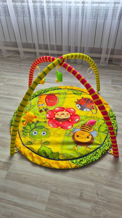 Продам детский коврик развивающий