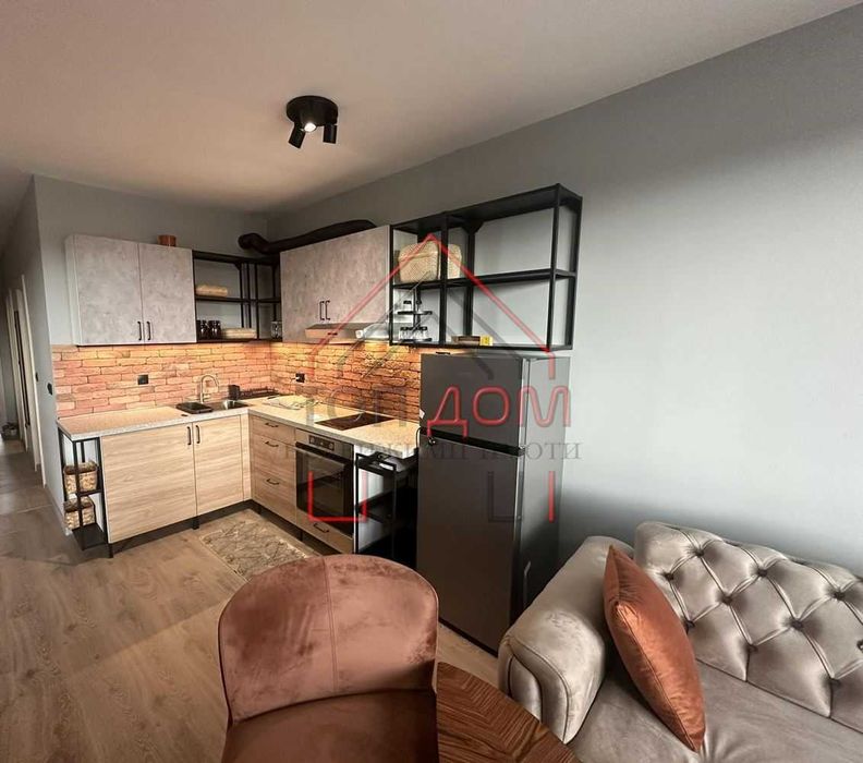 Дава се под наем Двустаен апартамент в Варна, Конфуто - 70 кв.м за 561 € - Снимка #2