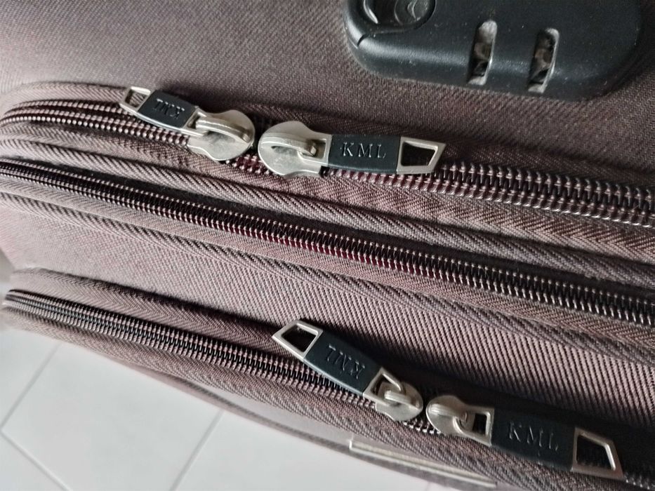 Куфар 2бр усилени колелца "KML" 65/43/30см  "25лв"!+Доставка!