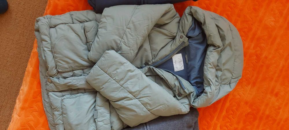Оригинално детско яке Zara + подарък два суитчъра HM 3-4 години