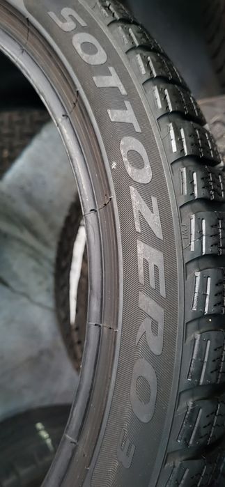 4 anvelope 225 40 19 pirelli de iarna runflat 2023 7mm