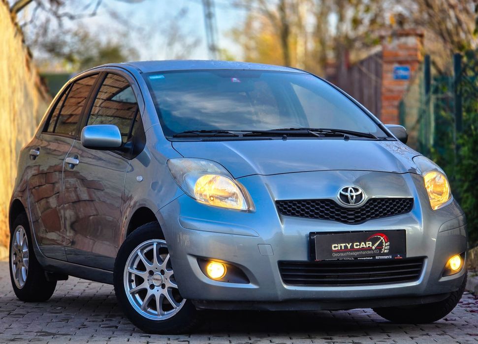Toyota Yaris Facelift 2010 benzina Stare Impecabila!
