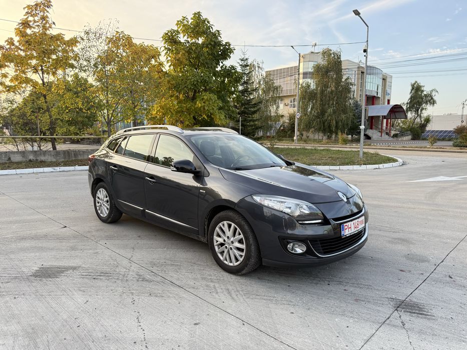 Renault Megane 3 Bose , 1.5 dci 110 cp , 2013 , Carte Service !!!