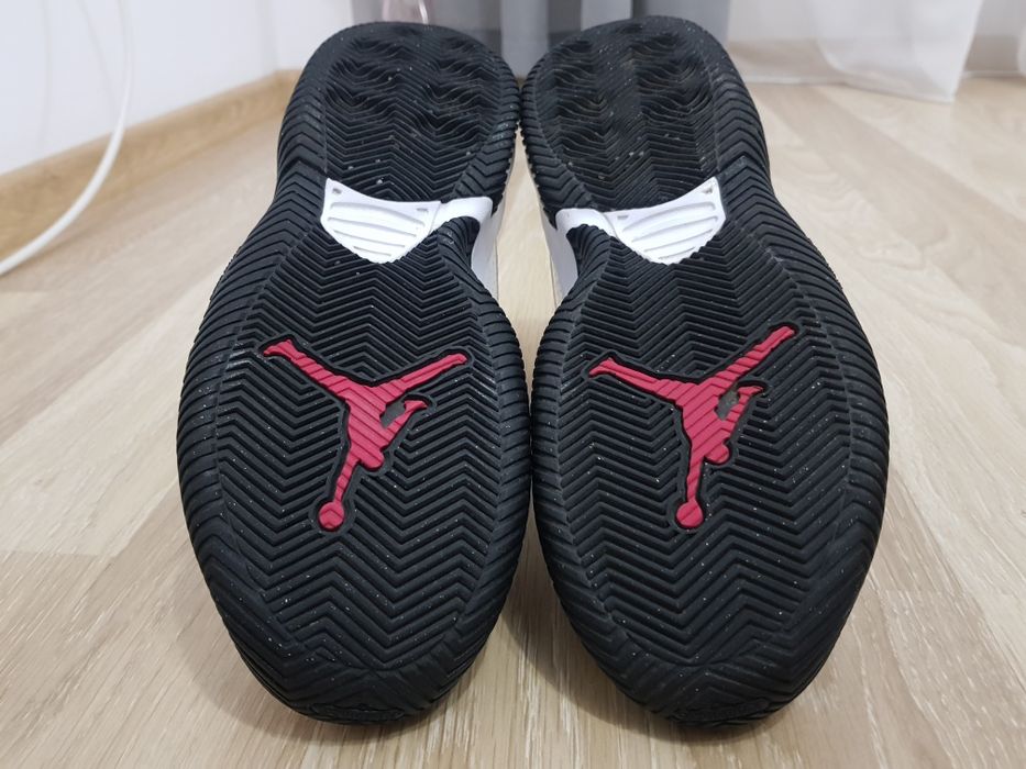 Adidasi Air Jordan mărimea 40 Nike