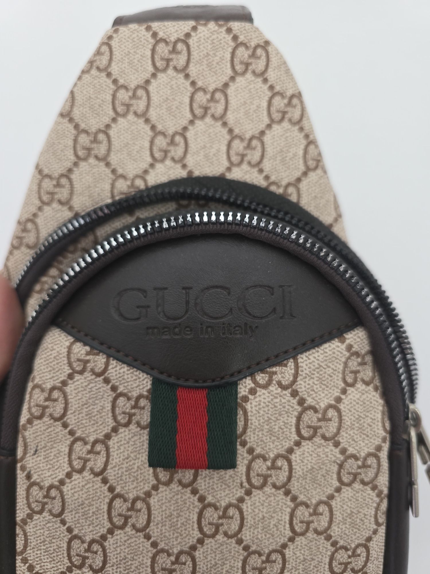 мъжка чанта gucci