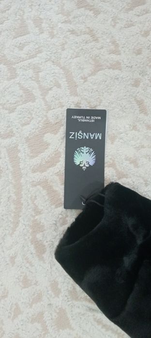 Продам срочнооо Импортную дублёнку  Мутон ..ворот норкоаый