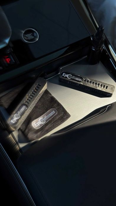 Odorizant auto magnetic Obsidian Gold Edition, Carbon, Carbon forjat