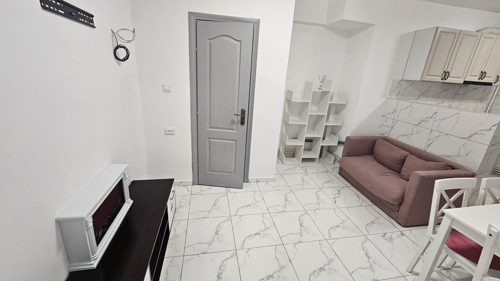 Închiriez apartament pe durată lungă