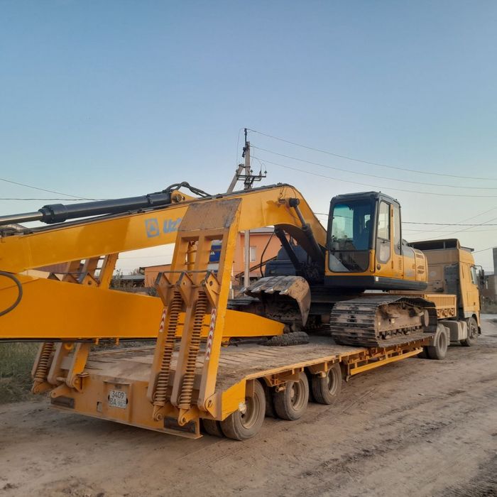 UzXCMG 2015  экскаватор сотилади 65000$