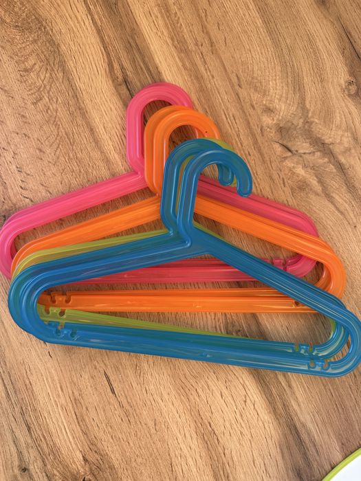 Продам детские вешалки от IKEA