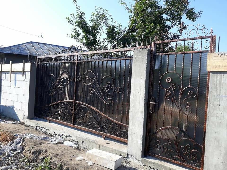 Fier Forjat de înaltă calitate vopsit in camp electrostatic