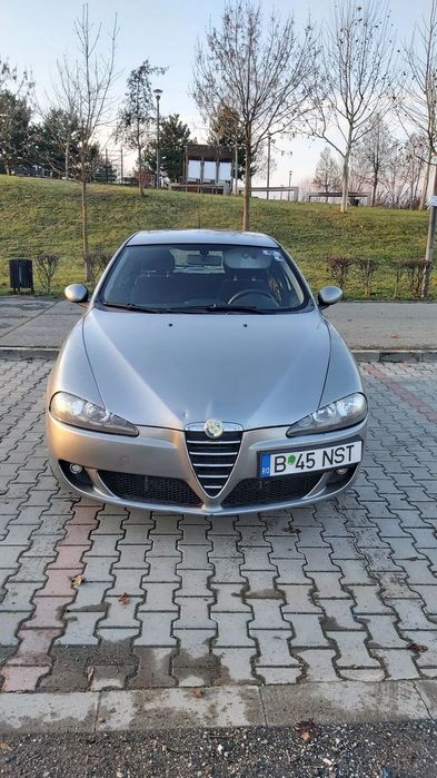 Alfa Romeo 147 Alfa 147 1.9 JTD Mjet Distinctive, diesel 150CP, primul proprietar