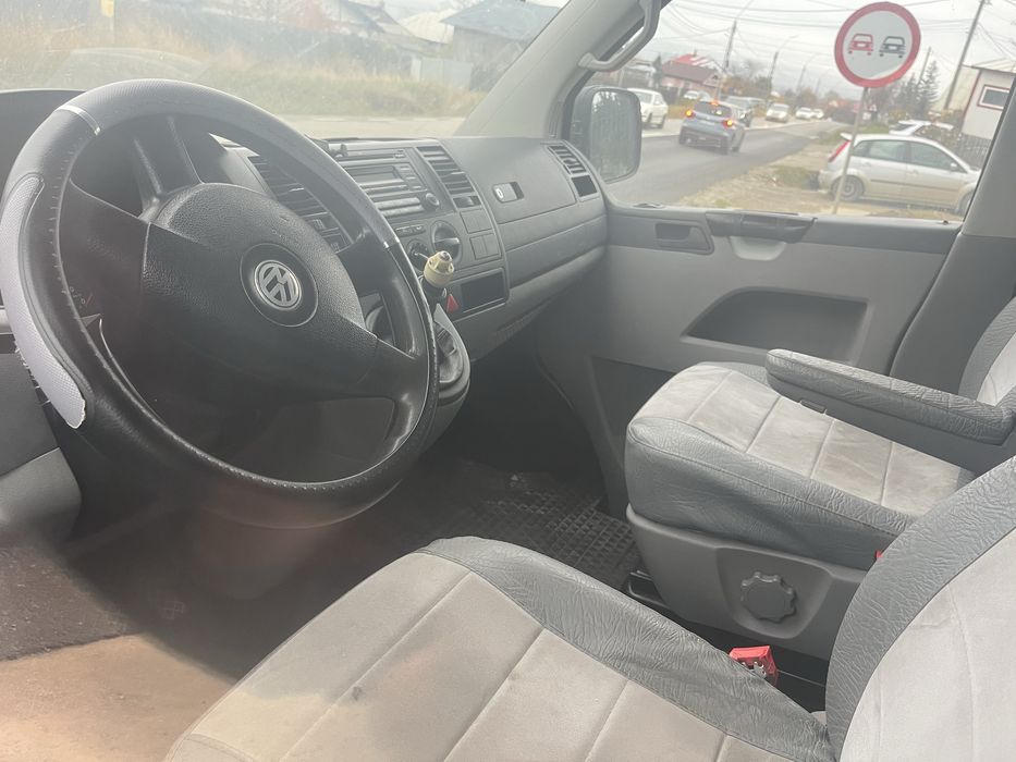 Vand VW T5 2.0 TDI - 2850 €
