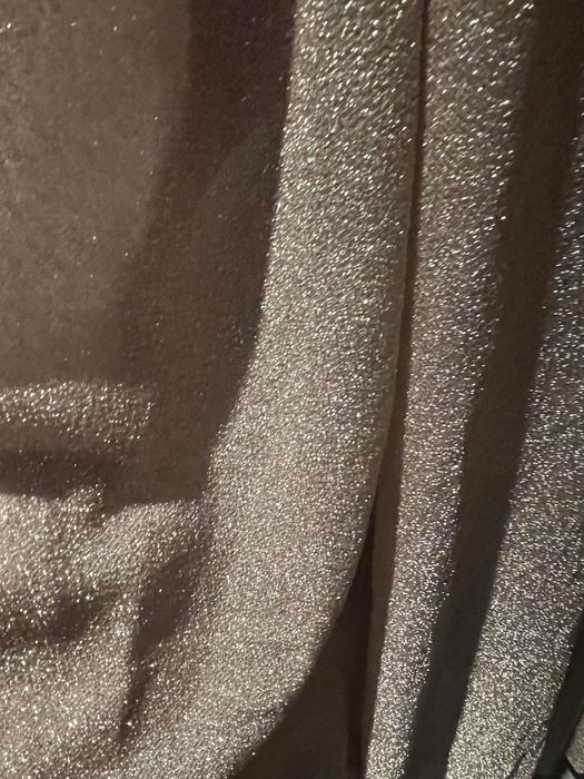 Рокля (не е носена)