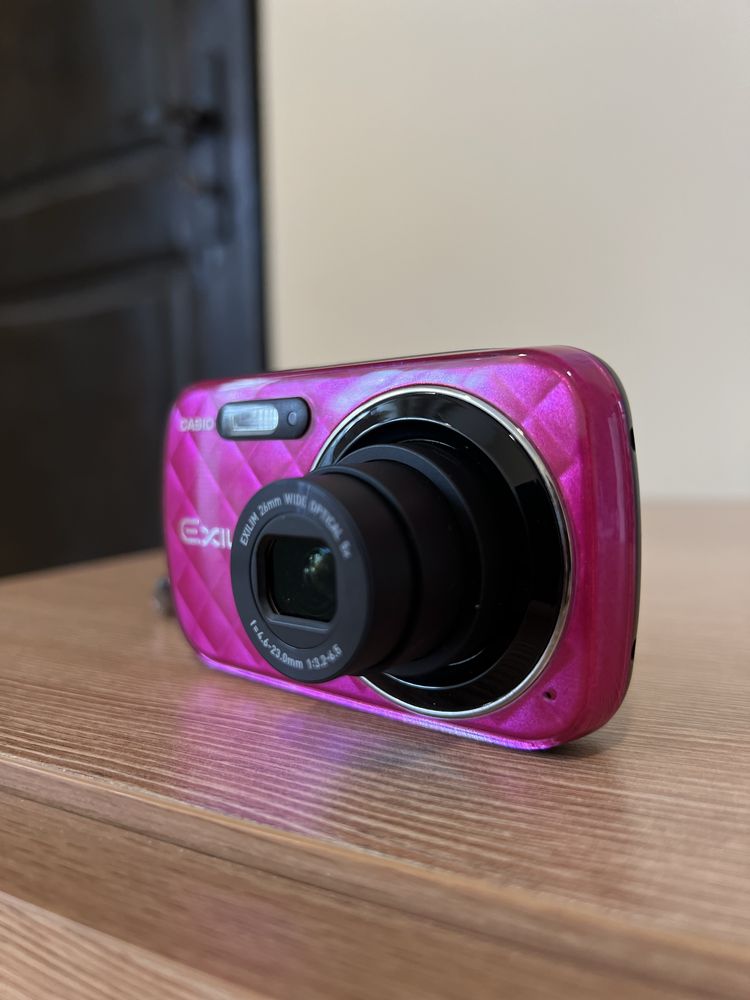 Фотоапарат Casio 16,1Mp