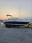 Rinker 230 Captiva