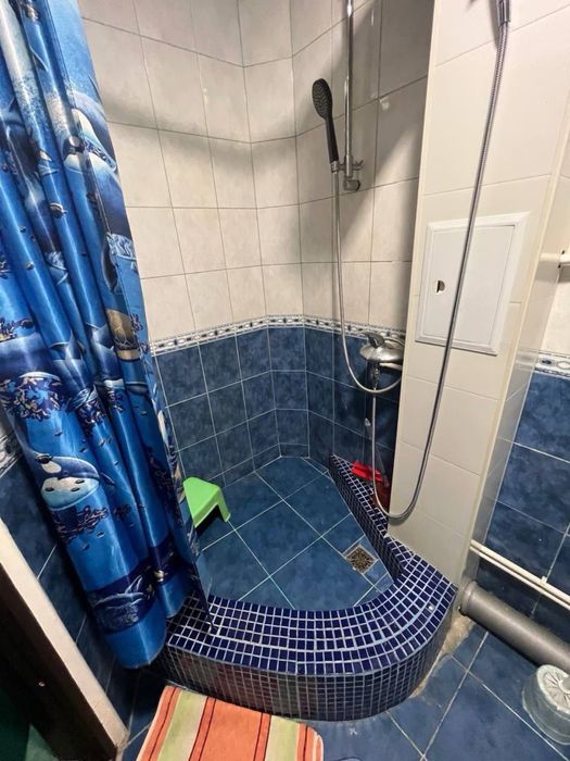 Сдается 2 ком Метро Ойбек ближе к Шох мед