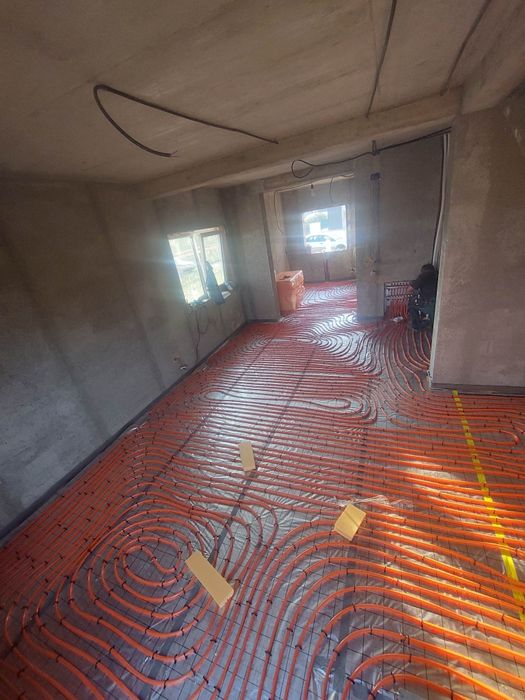 Realizăm tencuieli și șape termoizolatoare mecanizate