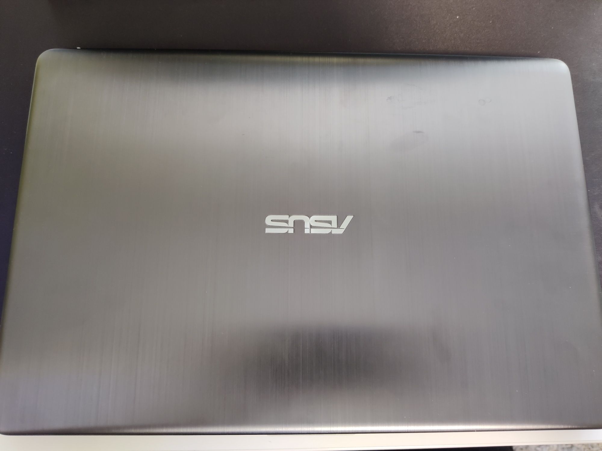 Vand Laptop ASUS VivoBook S15 S530.