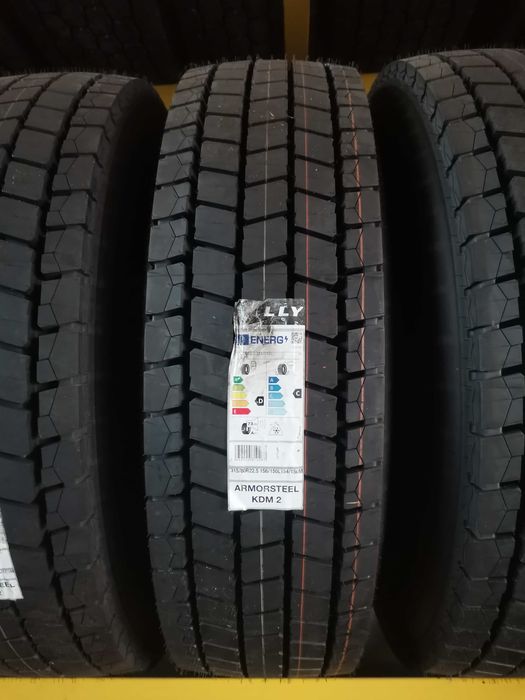 Anvelope camion noi 315/80R22,5 si 315/70R22,5 Debica, Kelly